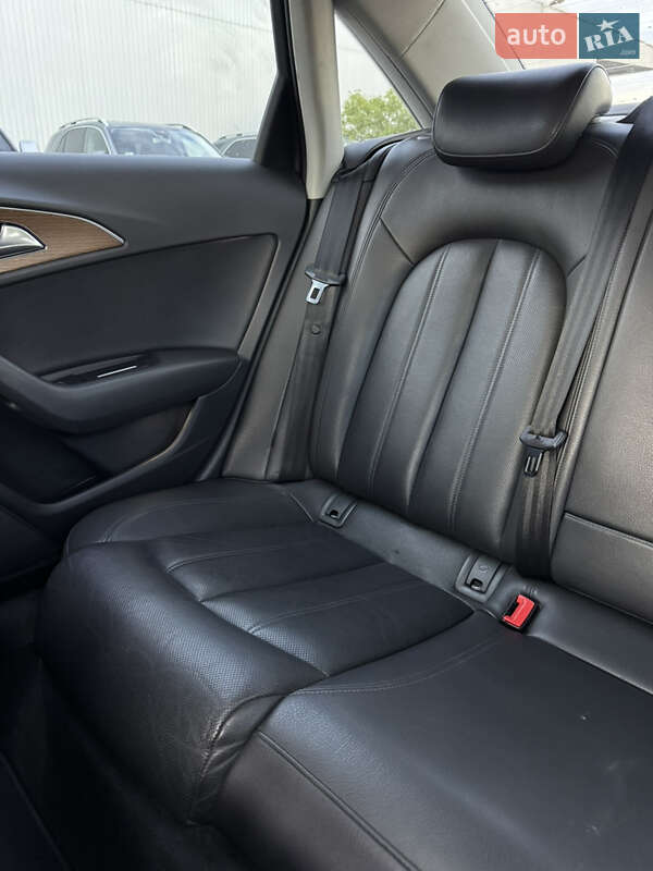 Седан Audi A6 2015 в Киеве