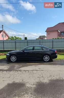 Седан Audi A6 2015 в 