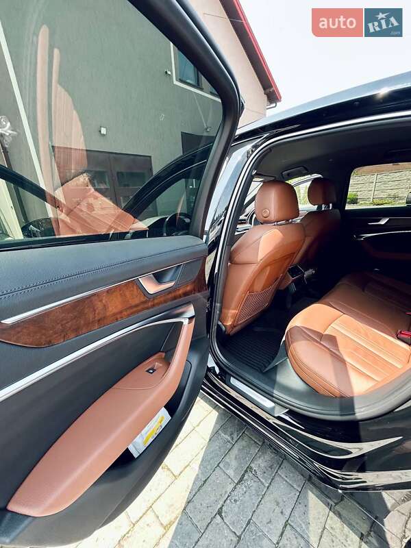 Седан Audi A6 2023 в Львові