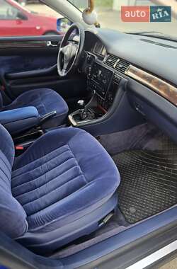 Седан Audi A6 1998 в 