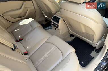 Седан Audi A6 2012 в 