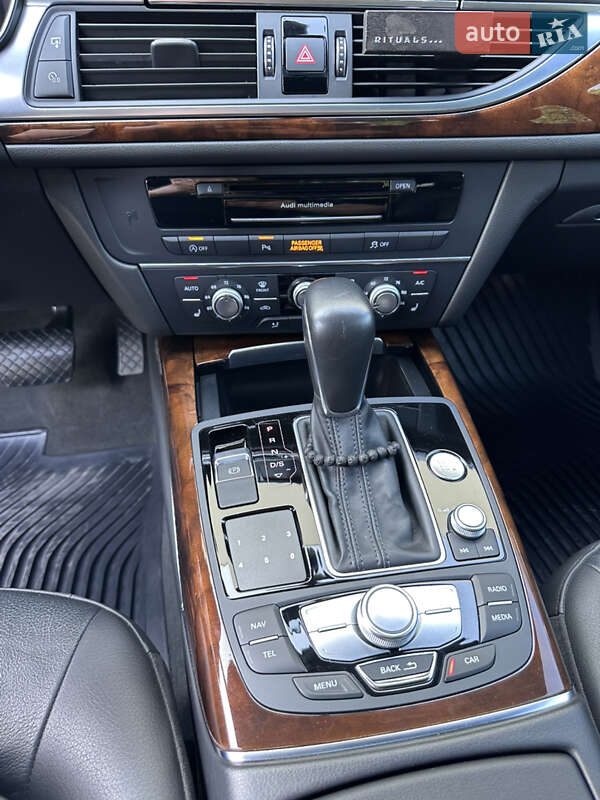 Седан Audi A6 2015 в Луцке
