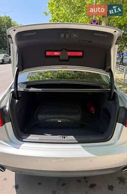 Седан Audi A6 2014 в 