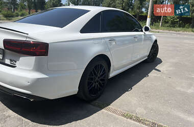 Седан Audi A6 2015 в 