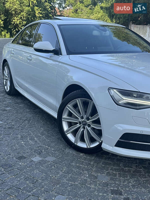 Седан Audi A6 2016 в Ужгороде