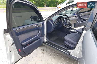 Седан Audi A6 2002 в 