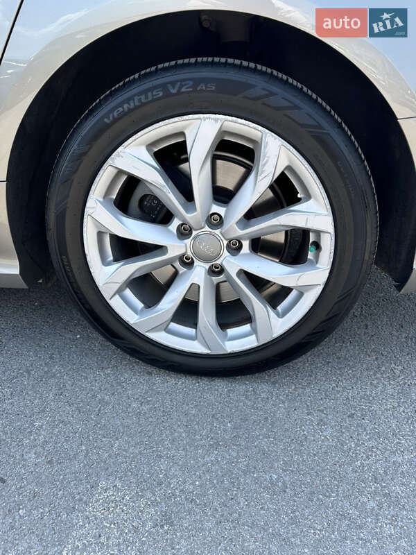 Седан Audi A6 2015 в Житомире