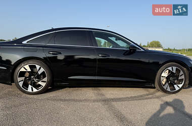 Седан Audi A6 2019 в 