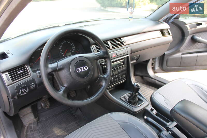 Седан Audi A6 1997 в Черкассах