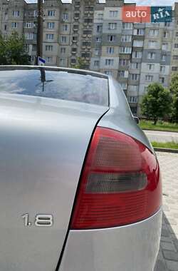 Седан Audi A6 1998 в 
