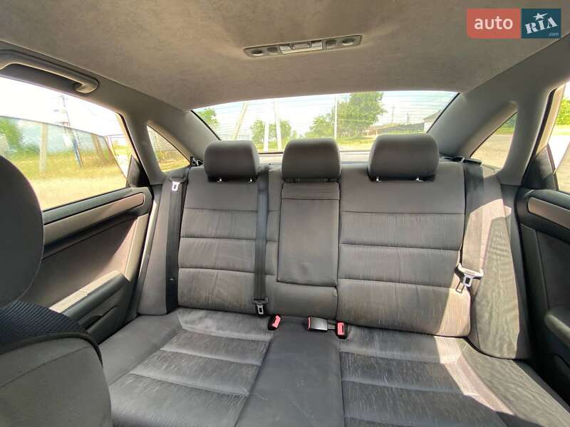 Седан Audi A6 2000 в Новоднестровске