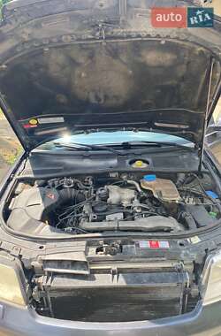 Седан Audi A6 2000 в 