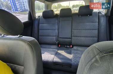 Универсал Audi A6 1998 в 