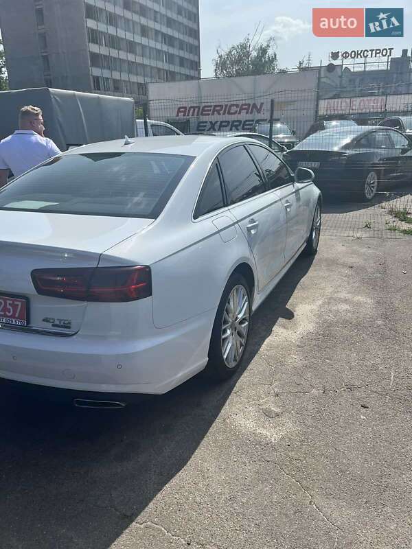 Седан Audi A6 2015 в Киеве