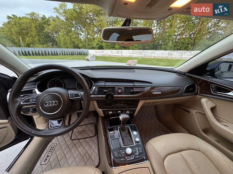 Седан Audi A6 2012 в Луцке