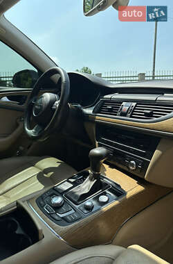 Седан Audi A6 2012 в 