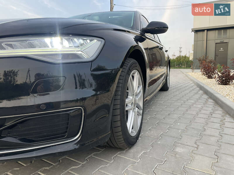 Седан Audi A6 2015 в Миргороде