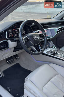 Универсал Audi A6 2019 в 