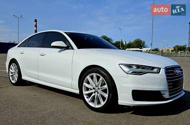 Седан Audi A6 2015 в 