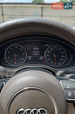 Седан Audi A6 2012 в 