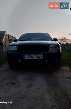 Седан Audi A6 2004 в 