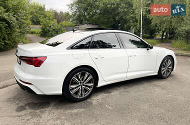 Седан Audi A6 2019 в 