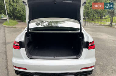 Седан Audi A6 2019 в 