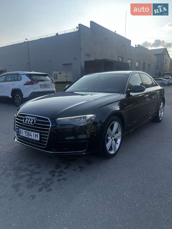 Седан Audi A6 2015 в 