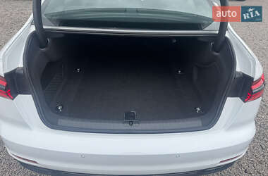 Седан Audi A6 2023 в 