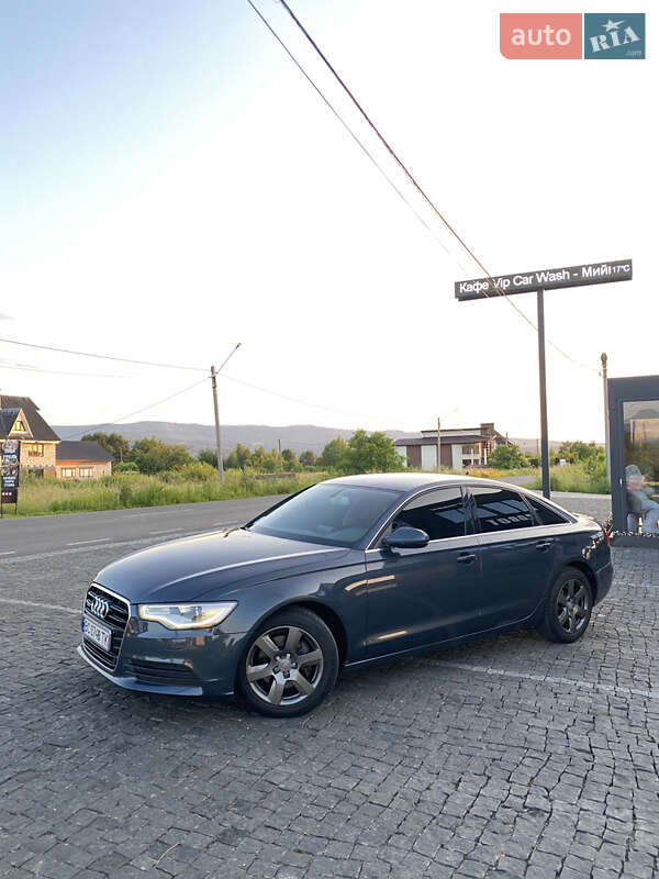 Седан Audi A6 2012 в Тячеве