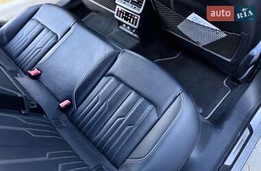 Седан Audi A6 2018 в 