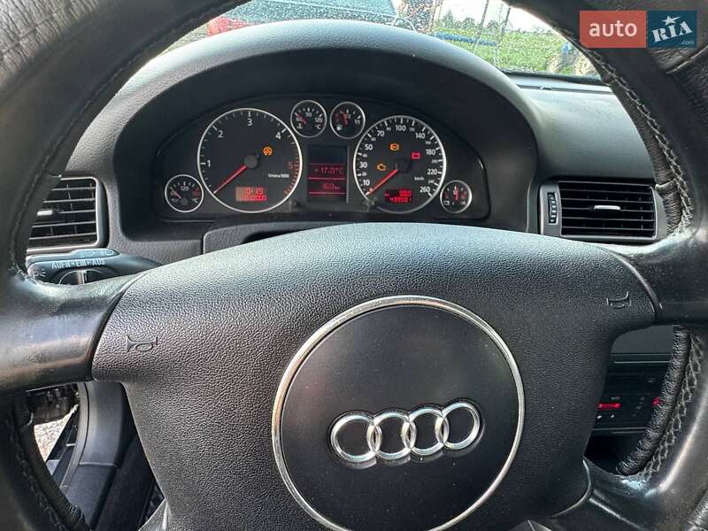 Универсал Audi A6 2004 в Ровно
