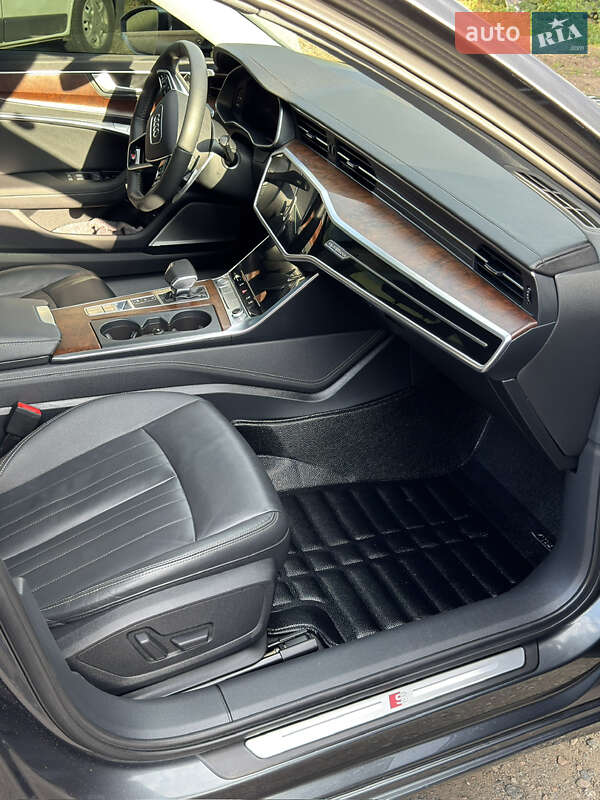 Седан Audi A6 2018 в Одессе