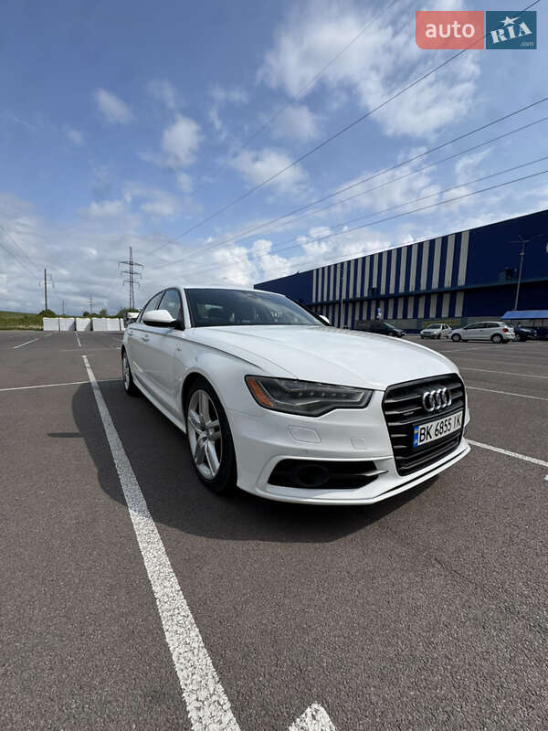 Седан Audi A6 2014 в Ровно
