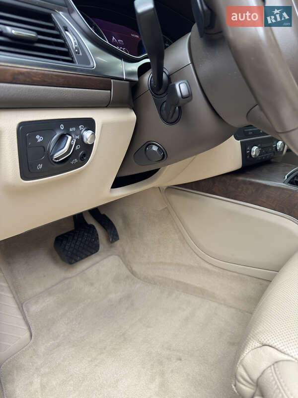Седан Audi A6 2016 в Киеве
