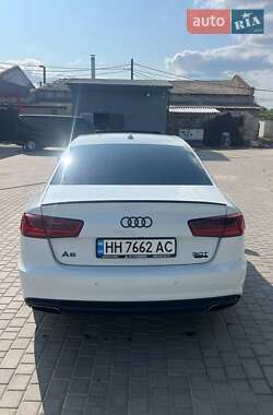 Седан Audi A6 2015 в 