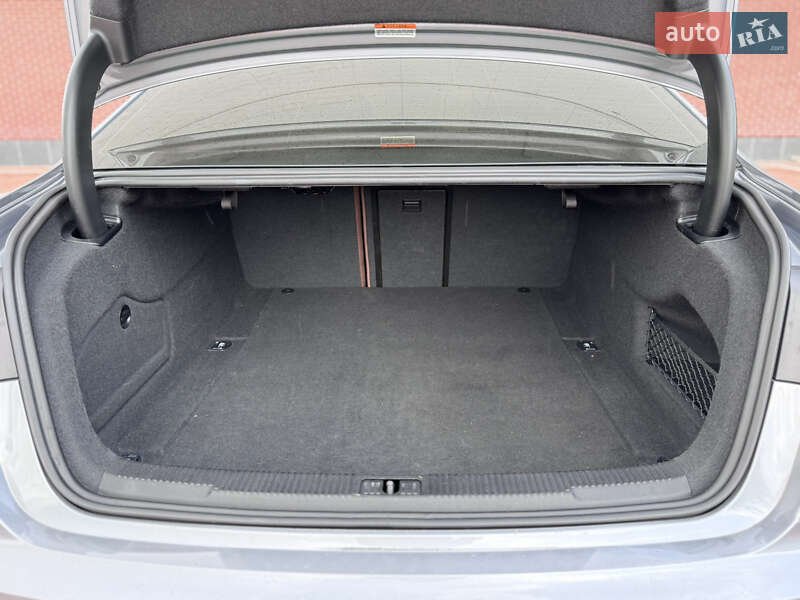 Седан Audi A6 2015 в Одессе
