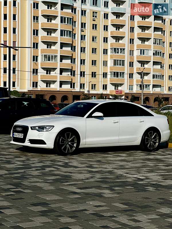 Седан Audi A6 2014 в Ирпене