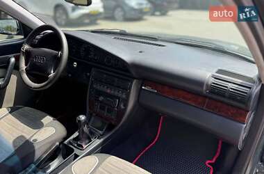 Седан Audi A6 1995 в 