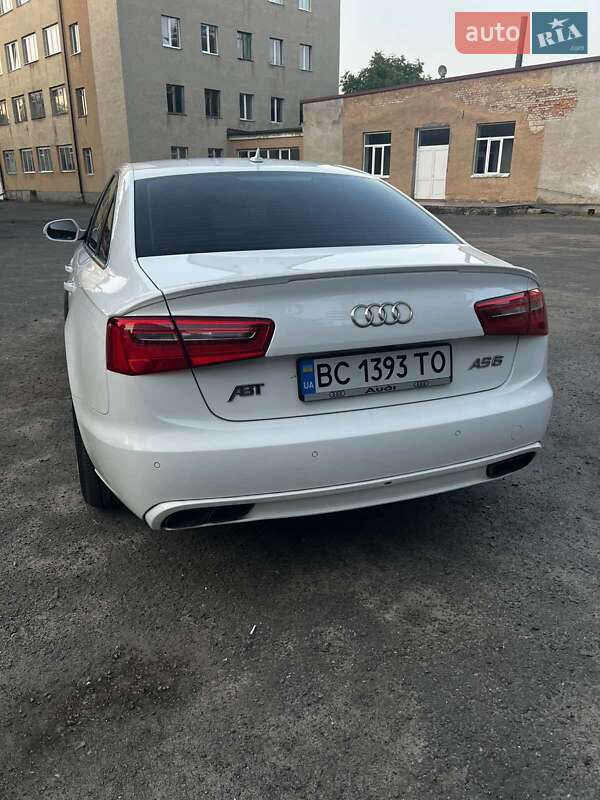 Седан Audi A6 2012 в Золочеве