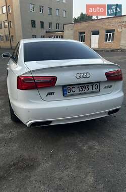 Седан Audi A6 2012 в 