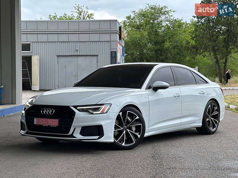 Седан Audi A6 2019 в 