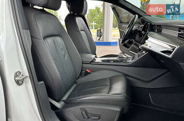 Седан Audi A6 2019 в 