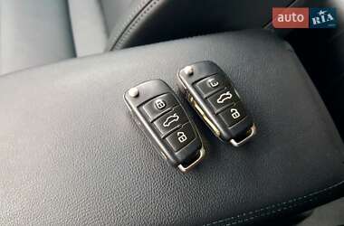 Универсал Audi A6 2011 в 