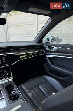 Седан Audi A6 2018 в 
