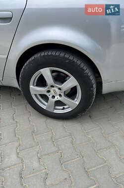 Седан Audi A6 2000 в 