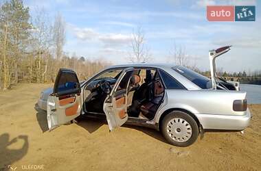 Седан Audi A6 1996 в 