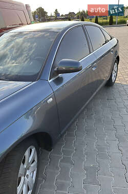 Седан Audi A6 2004 в 