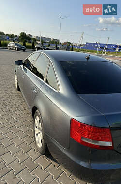 Седан Audi A6 2004 в 
