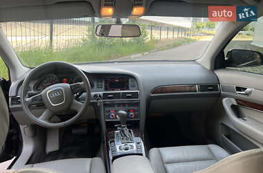 Седан Audi A6 2004 в 